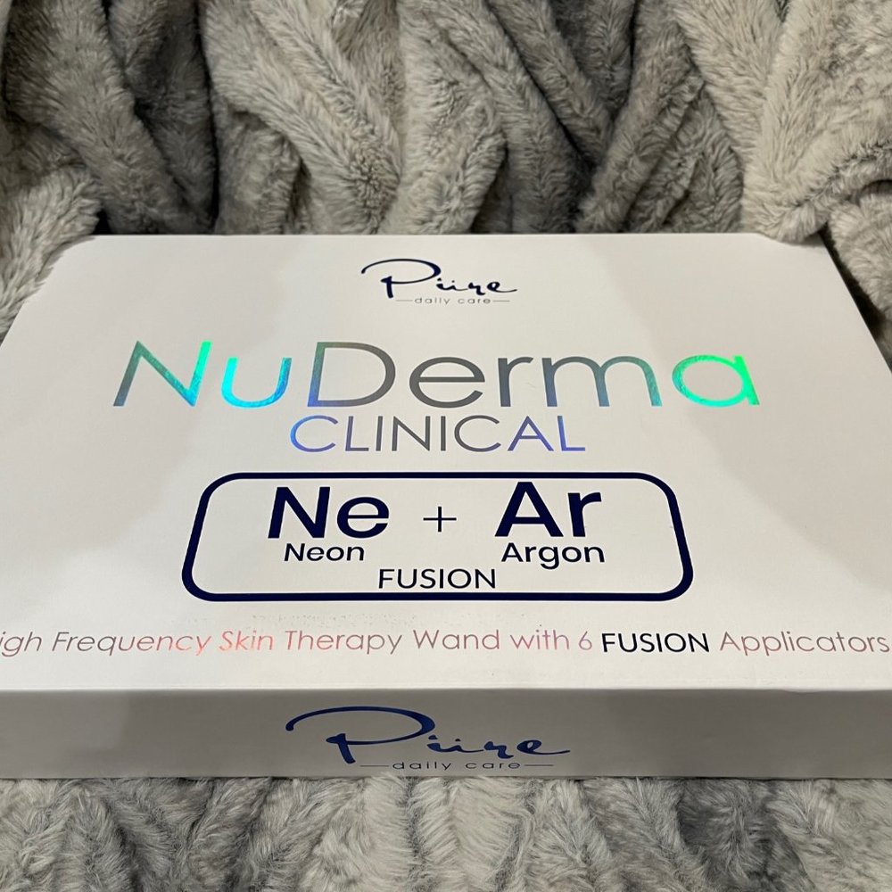 New Pure Daily Care NuDerma Clinical Skin Therapy Wand w/ 6 Ne+Ar Applicators